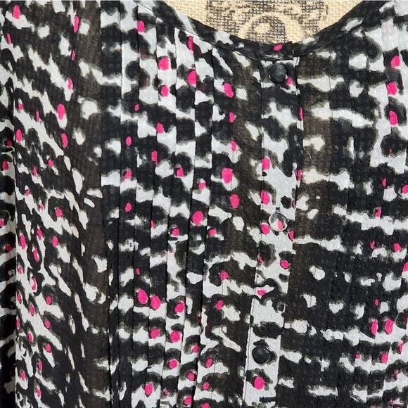 Lane Bryant slightly sheer pink and black pintucked tunic plus size 18 20 2X - Picture 4 of 8